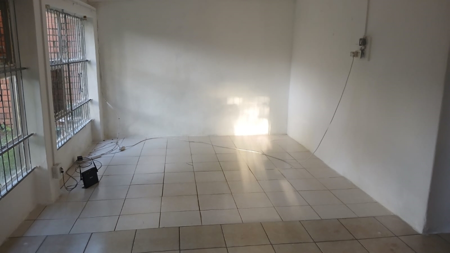 To Let 1 Bedroom Property for Rent in Newton Park Eastern Cape
